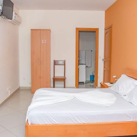 Hot Belvedere Praia Luaran gambar