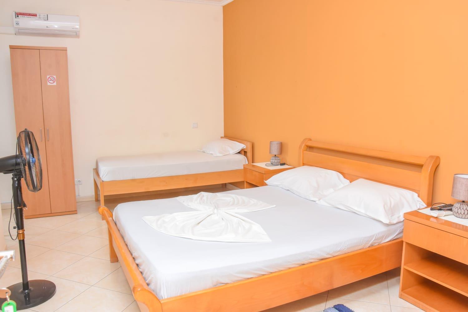 Hot Belvedere Praia Luaran gambar