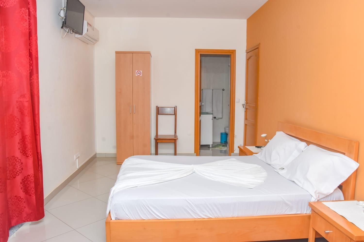 Hot Belvedere Praia Luaran gambar